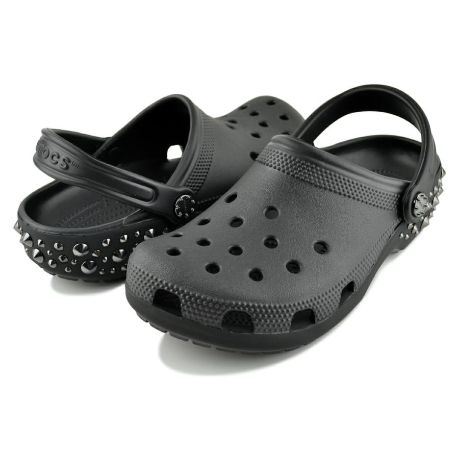 スタッズ付きブラッククロッグサンダル crocs（クロックス） クラシック スタッズ クロッグ ブラック crocs