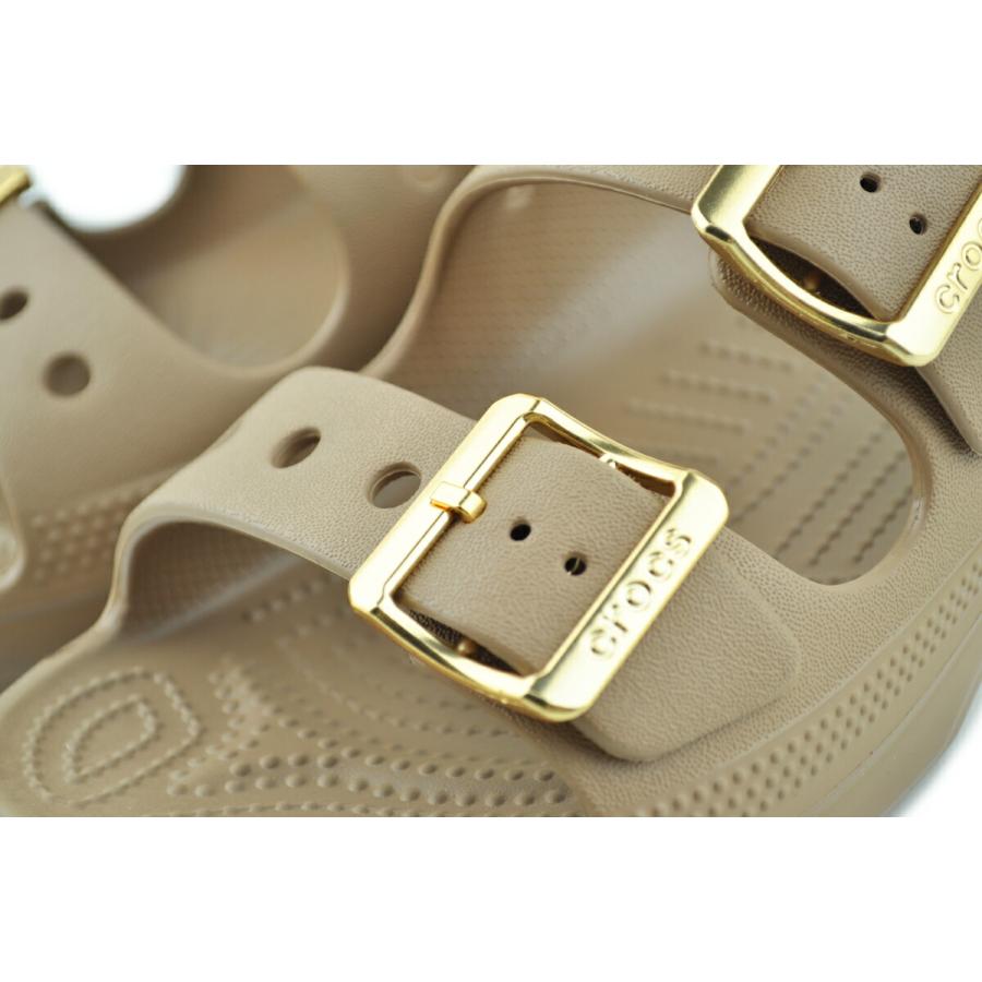 crocs（クロックス） サタデー メタリック バックル サンダル
