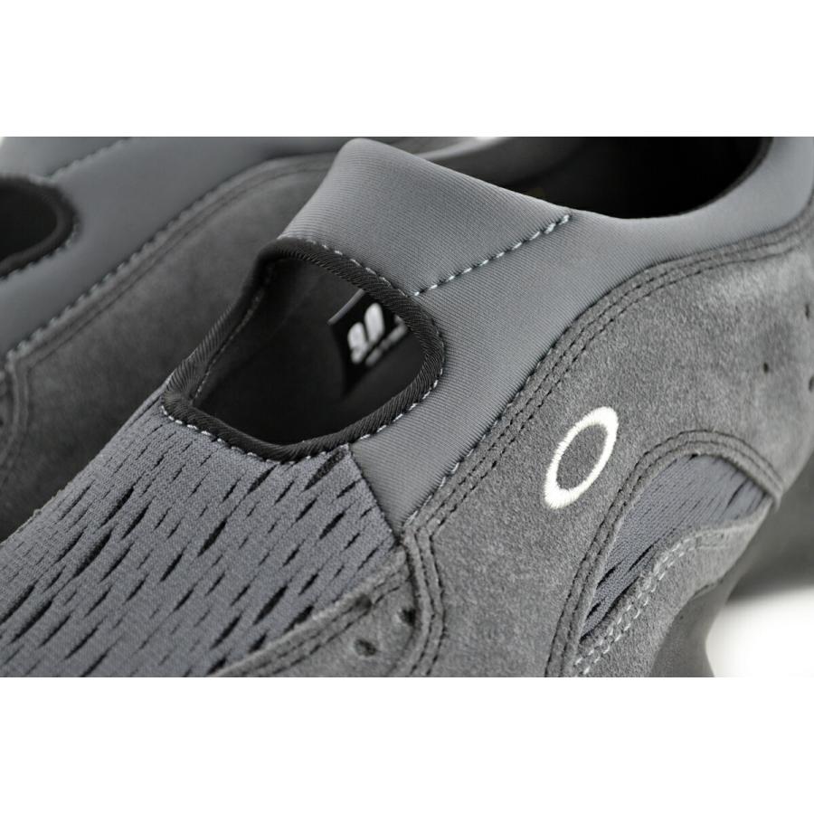 OAKLEY（オークリー） ファクトリー チーム フレッシュ サンダル