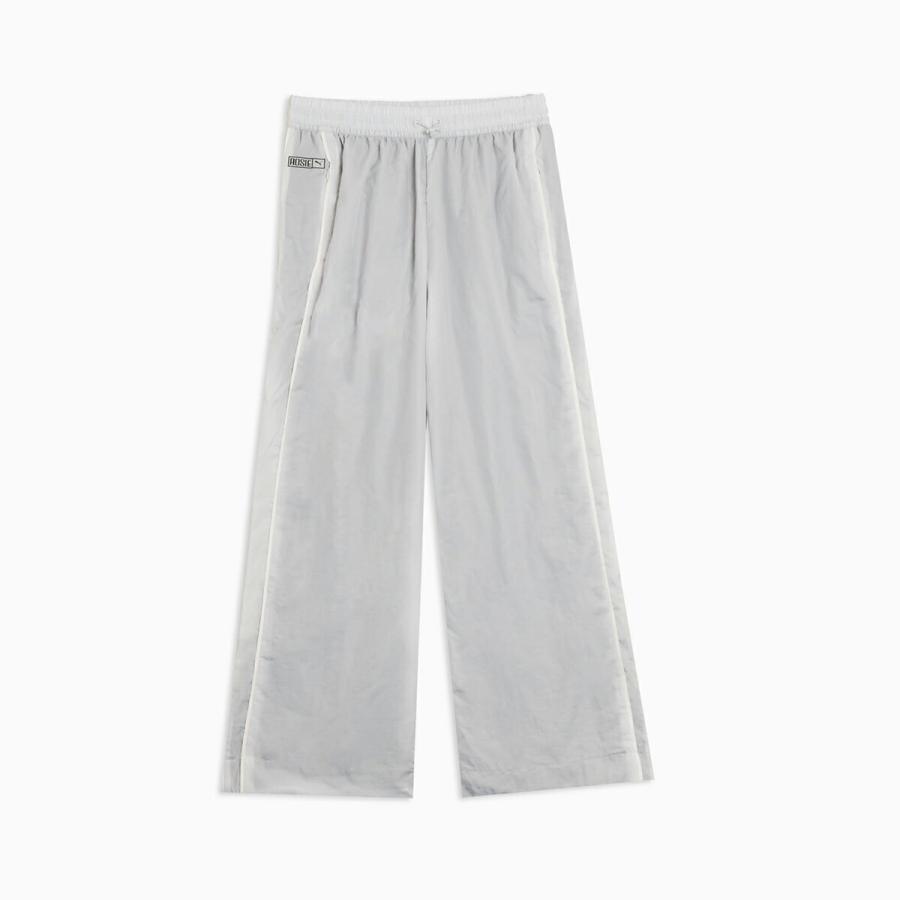 ブラックピンク ロゼ × プーマ T7 リラックスド トラック パンツ シルバーミスト PUMA ROSE T7 RELAXED TRACK PANTS SILVER MIST 633796-32_1