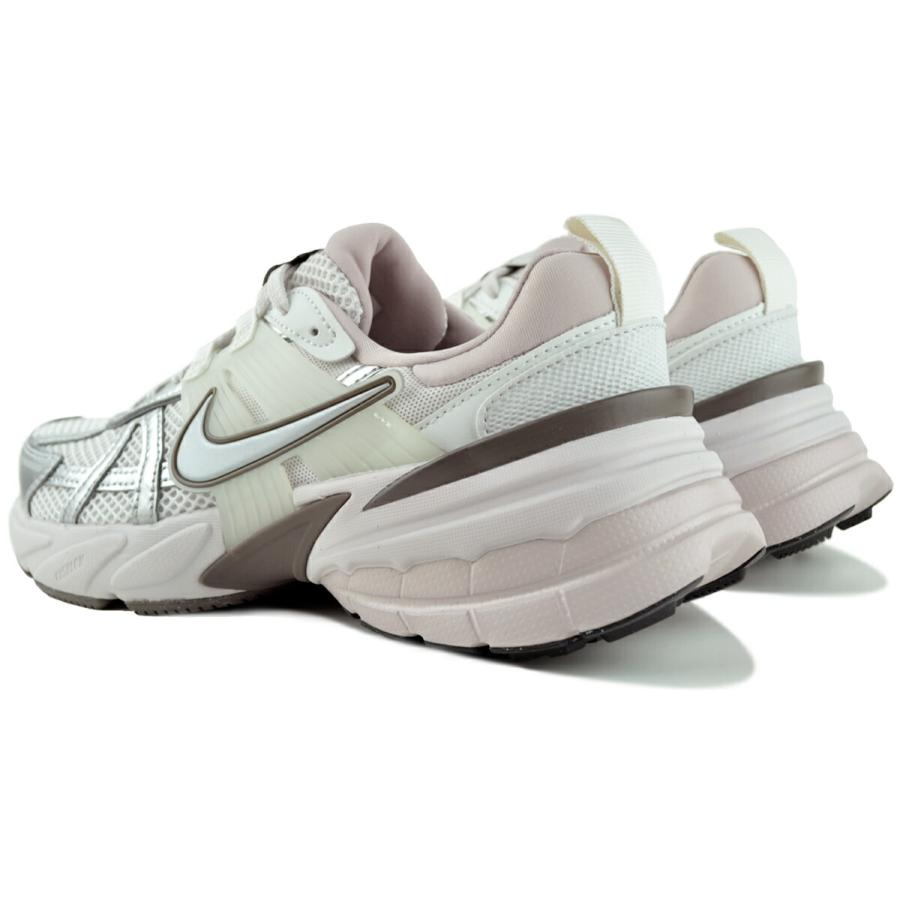 NIKE（ナイキ） ウィメンズ V2K ラン プラチナムティント