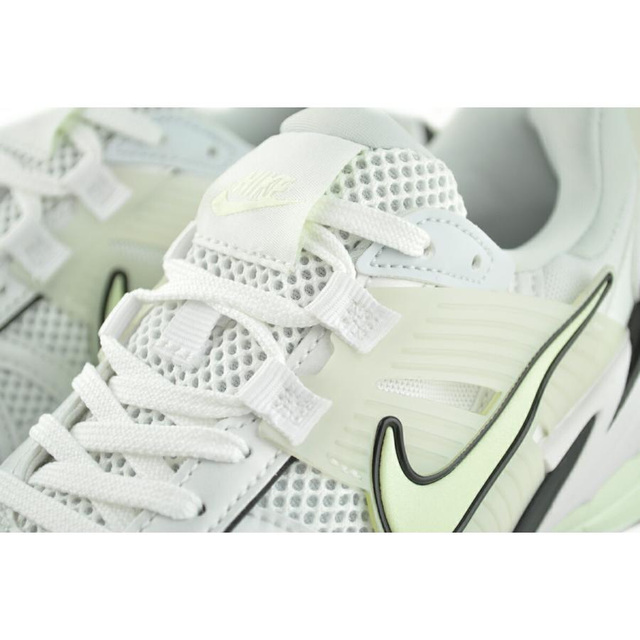 NIKE（ナイキ） ウィメンズ V2K ラン ホワイト ボルトティント ピュア