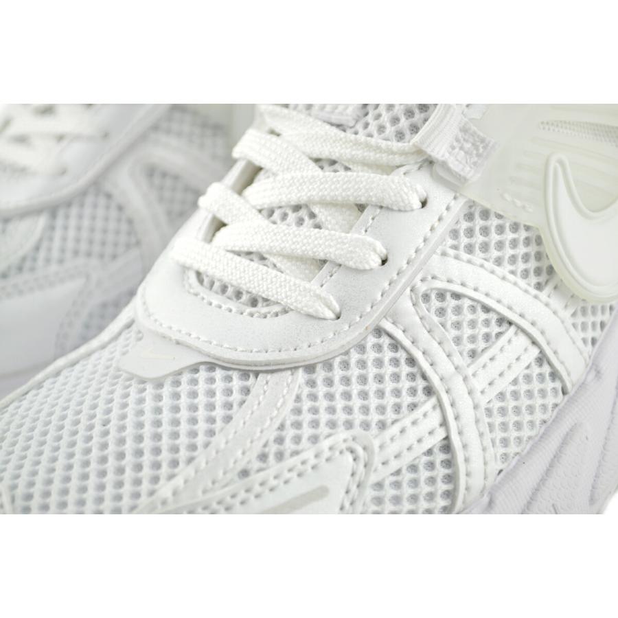 NIKE（ナイキ） ウィメンズ V2K ラン ホワイト NIKE WMNS V2K RUN wht