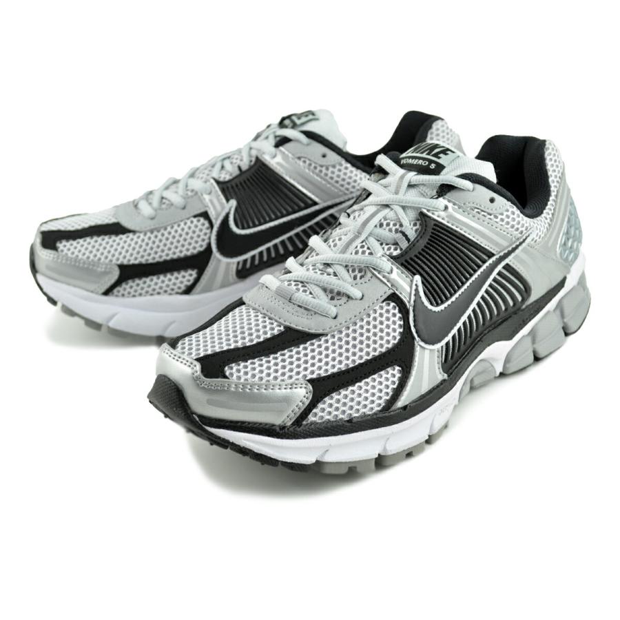 ナイキ　ズーム　ボメロ5 シルバー　ブラック　ホワイト　黒　ランシュー　26.0 NIKE（ナイキ） ズーム ボメロ 5 メタリックシルバー ブラック NIKE