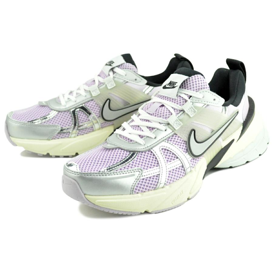 NIKE（ナイキ） ウィメンズ V2K ラン ドール メタリックシルバー