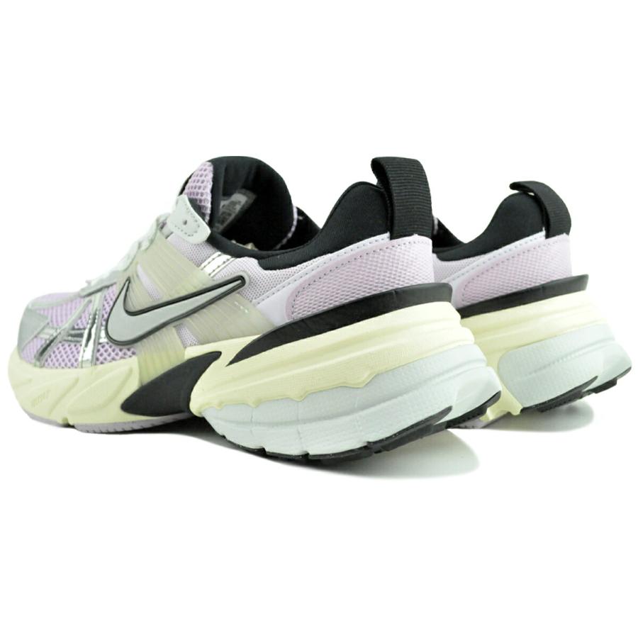 NIKE ナイキ ウィメンズ V2K ラン ブラック シルバー 24.5 NIKE ナイキ ウィメンズ V2K ラン ドール メタリックシルバー