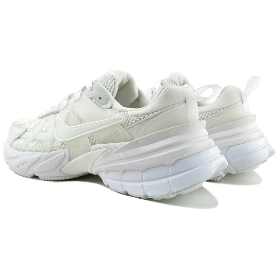 NIKE ウィメンズ V2K RUN 24cm 新品未使用 新品！ナイキ V2K Run ピンクフォーム ウィメンズ 24cm - メルカリ