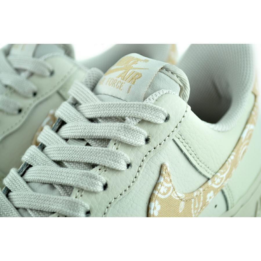 NIKE（ナイキ） ウィメンズ エアフォース 1 07 ライトボーン グレイン