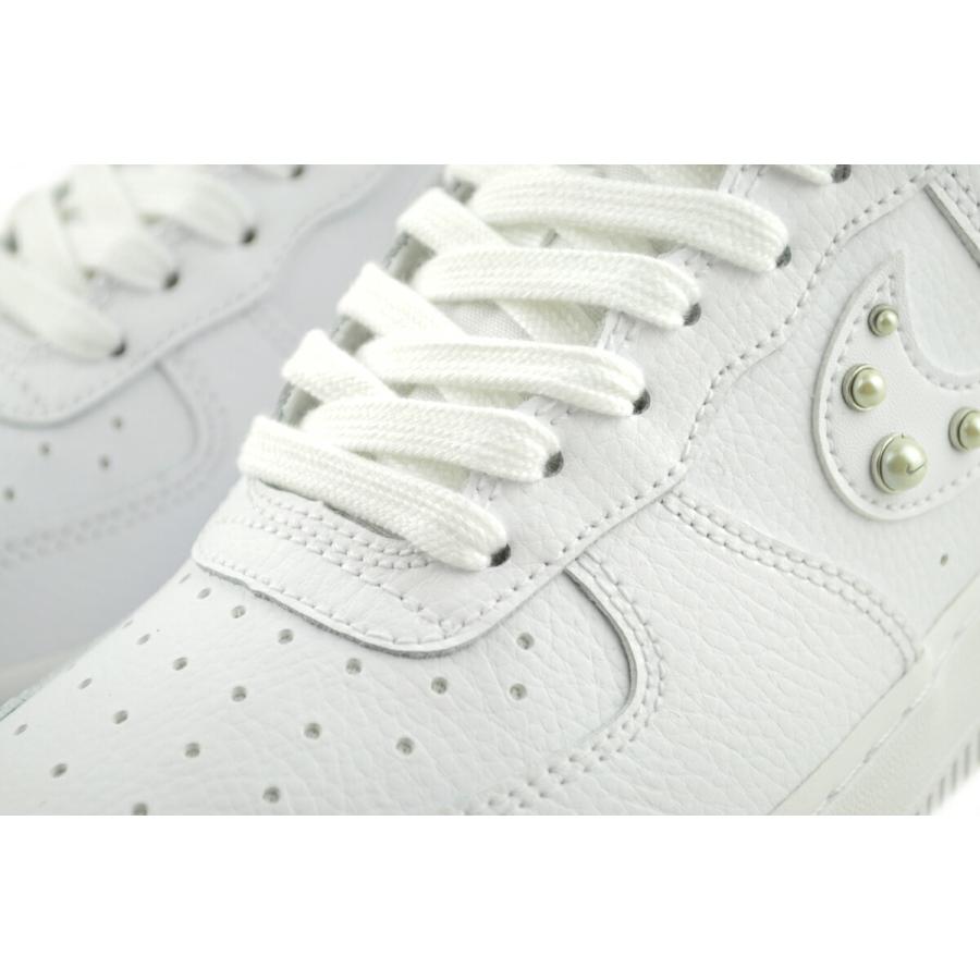 ほぼ未使用★ NIKE WMNS AIR FORCE 1 '07 ホワイト エア フォース 1 ナイキ ウィメンズ エアフォース1 '07 パール