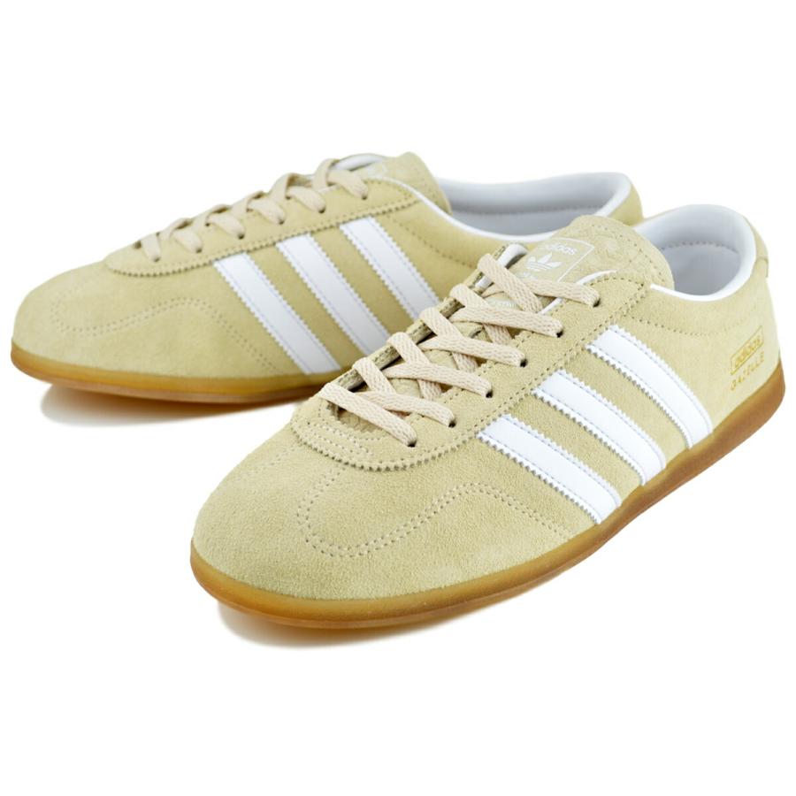 adidas（アディダス） ガゼル ロー プロ サンドストレータ フットウェアホワイト ガム adidas GAZELLE LO PRO W ...