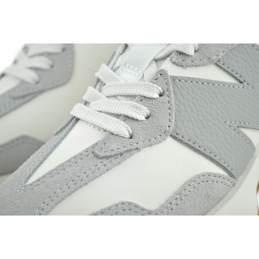 New Balance（ニューバランス） 327 レインクラウド リフレクション