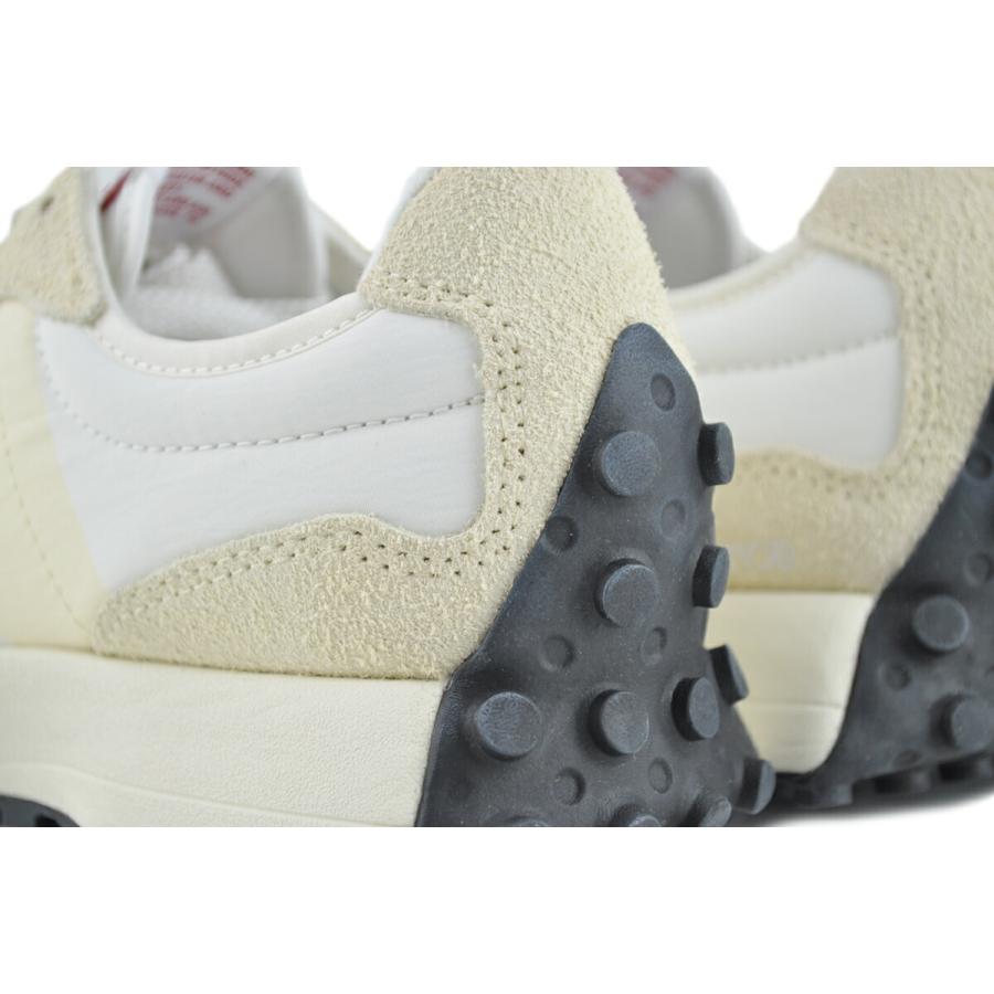 New Balance（ニューバランス） 327 ベージュ NEW BALANCE WS327UE