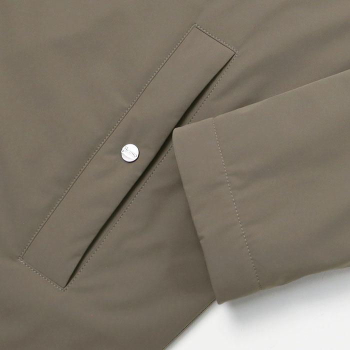 ヘルノ / HERNO / フーデッド コート / パッカブル / 超軽量ストレッチナイロン / 中綿入り / 撥水 / 返品・交換不可の画像