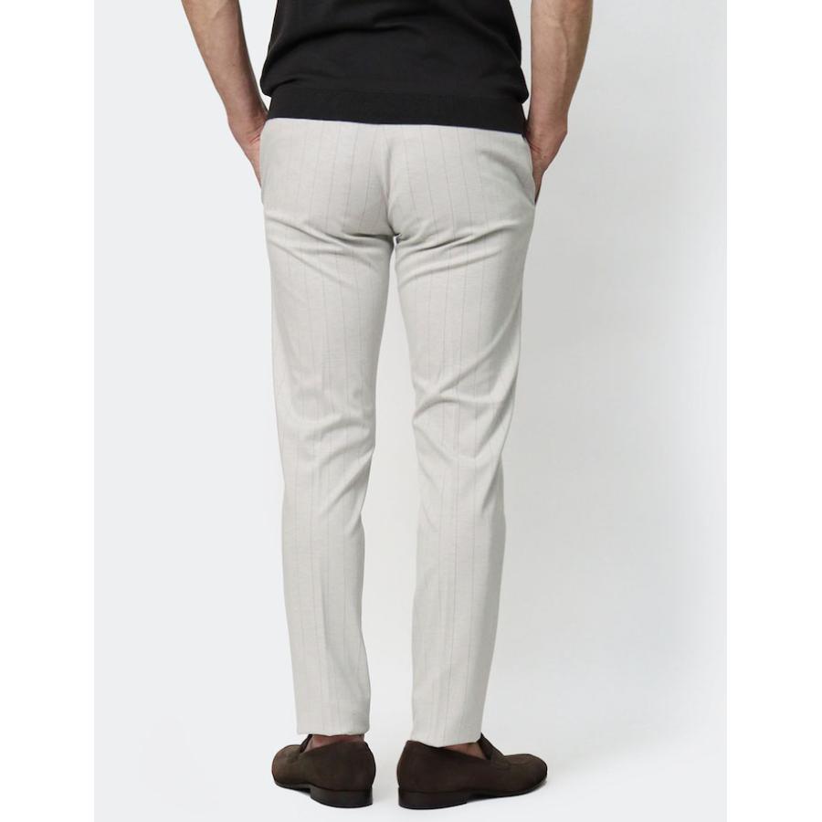 giabsarchivio(ジャブスアルキヴィオ)パンツ、白、size44 giabsarchivio(ジャブスアルキヴィオ)パンツ、白、size44