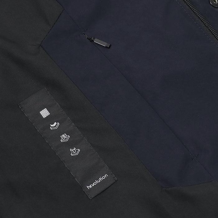 イーヴォ / Hevo / フーテッドコート / ITRIA A / イトリア A / 機能中綿入り / 撥水素材 / 返品・交換不可の画像