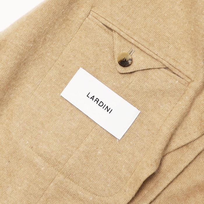 美品 LARDINI 春秋 ニットジャケット アルパカ混 ブートニエール 茶 S ラルディーニ / LARDINI / アルパカニット ジャケット / 2B 2P