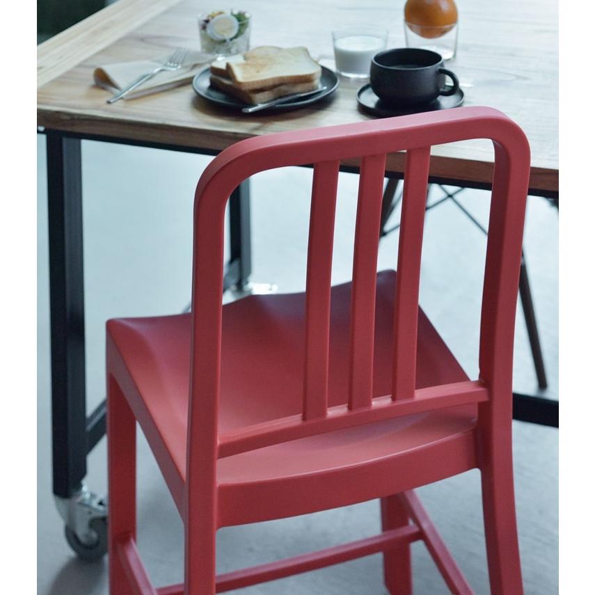 チェア/しっかりした 樹脂製チェア/１脚/幅40 座面高47 |  | 14