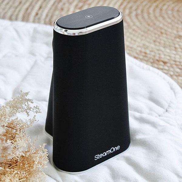 新品未使用未開封　SteamOne 折りたたみスチームアイロン JPFD130B スチームアイロン ハンディ スチームワン 折りたたみハンディー