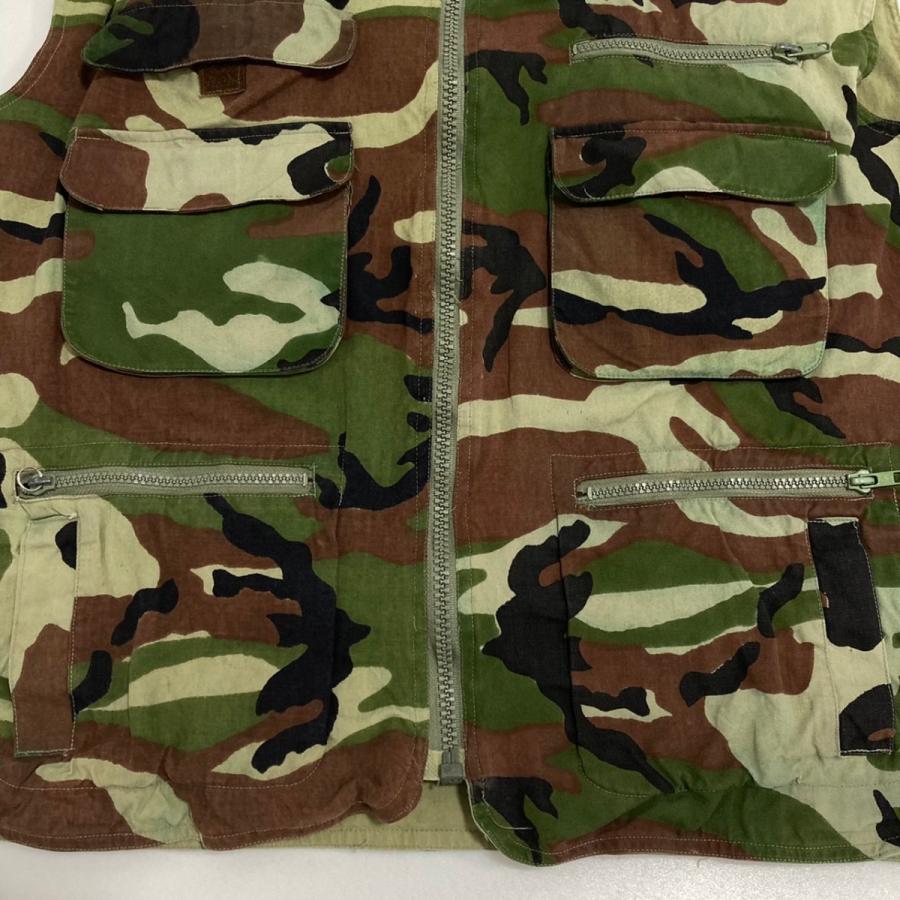 迷彩グリーン フード付きミリタリーベスト 迷彩グリーン フード付きミリタリーベスト フード付ミリタリー風ベスト