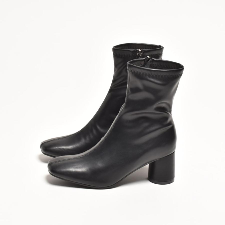 未使用！DIANA黒 レザー アンクルブーツ スクエアトゥ ヒール約10cm 未使用！DIANA黒 レザー アンクルブーツ スクエアトゥ ヒール約10cm