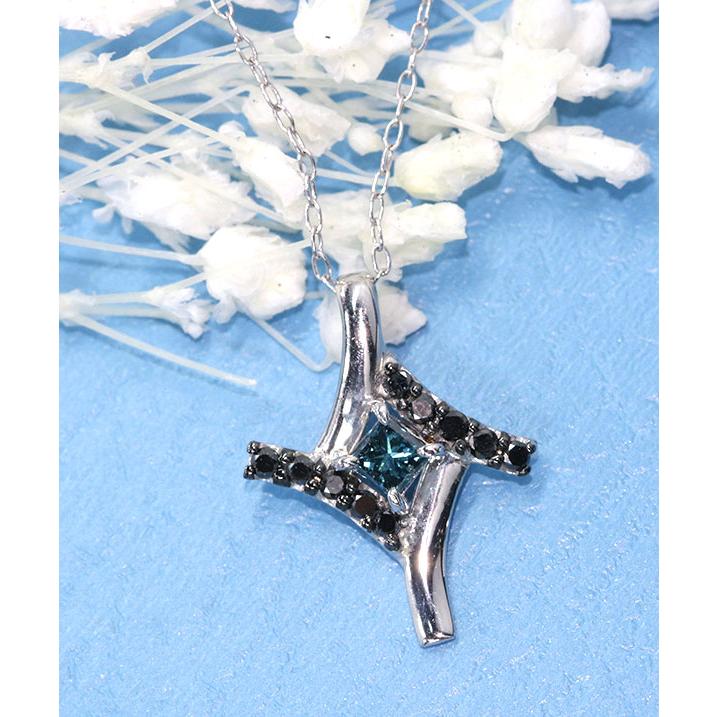 ブルーダイヤモンド ネックレス 0.15ct K18WG クロス 濃厚ブルー/青  