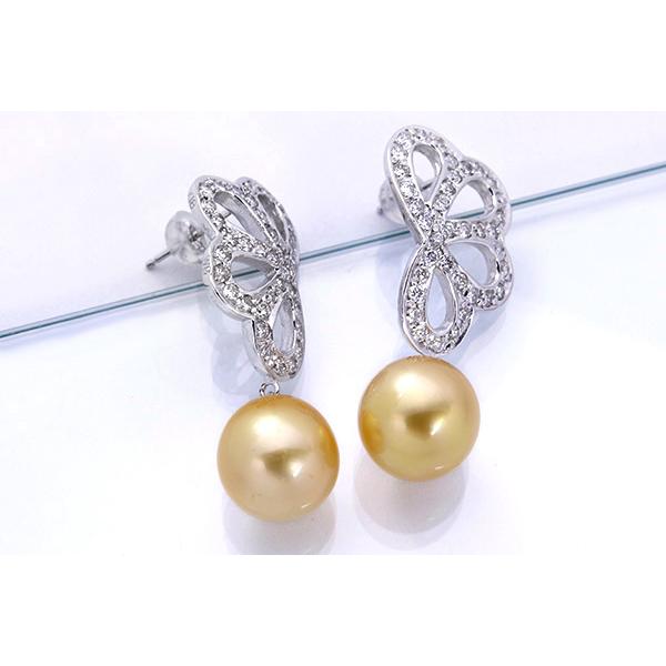 スナップ一覧 11.3ミリ前後大粒ゴールデンパールピアス K18YG