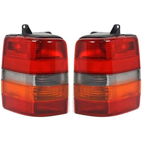 【並行輸入品】Evan Fischer Driver and Passenger Side Tail Light Compatible wit_1