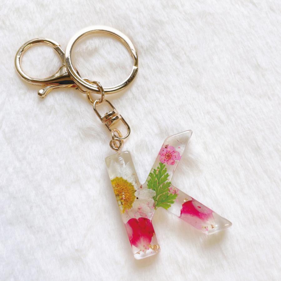 ☆ initial.K ☆ イニシャルチャーム イニシャルチャーム キーリング イニシャル チャーム キーホルダー アルファベット ドライフラワー 花 | 