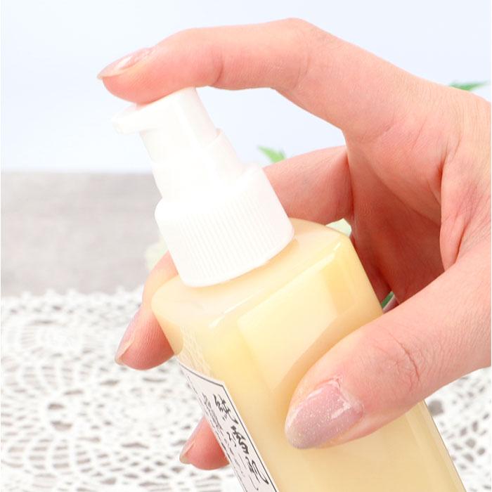 ☆ ホワイト 純雪肌 ろーしょん（徳用）180ml 化粧水 高保湿化粧
