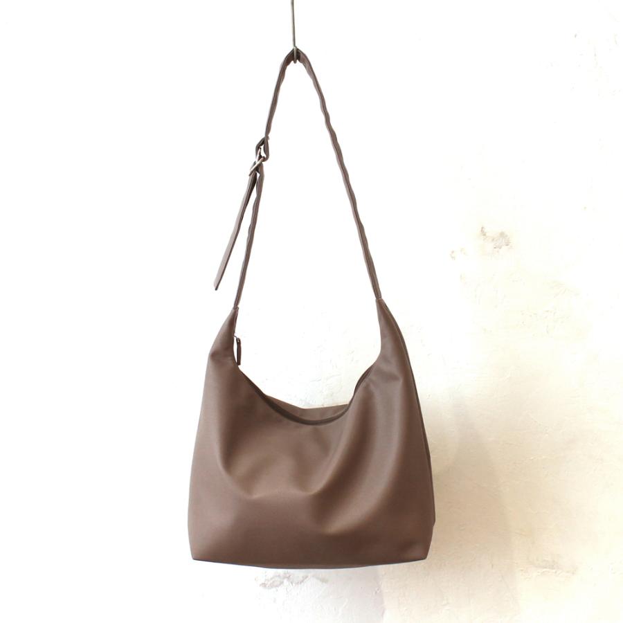 ☆ モカ ソフトラウンド肩かるワンショルダー ショルダーバッグ