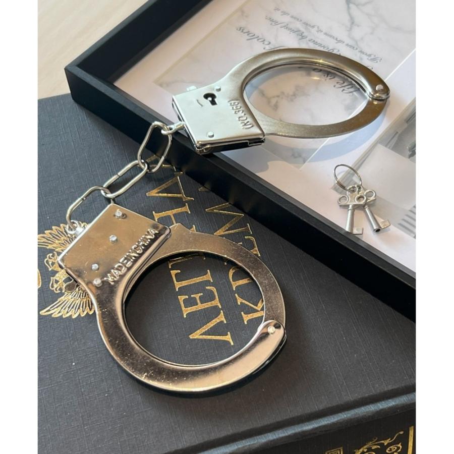 希少　珍品　コレクション　古道具　手錠　手鎖 ☆ シルバー おもちゃの手錠 手錠 おもちゃ コスプレ 仮装 手枷 小物