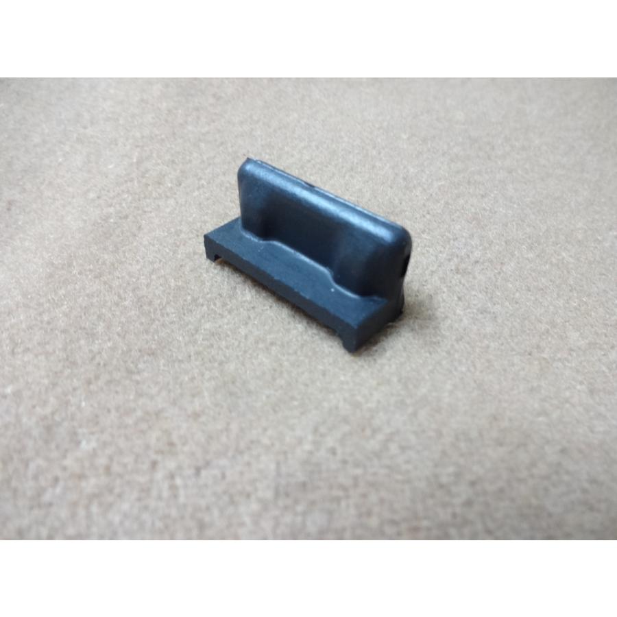 CB400F 75~77系 純正 サイドカバー グロメット 1台分6個セット