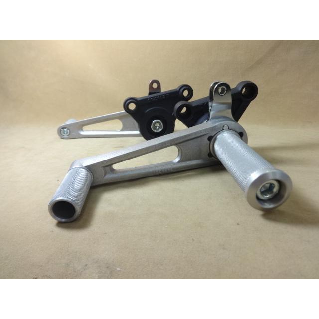 Z400GP 系用 タロッティ バックステップ アルミ 固定式 09-0043 Z400GP 系用 タロッティ バックステップ アルミ 固定式 09-0043