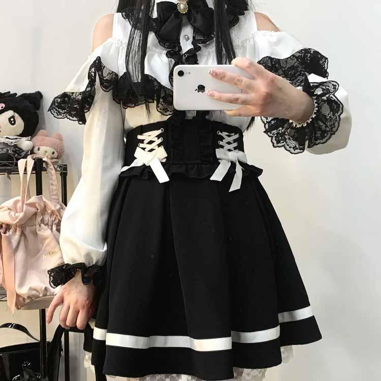 ろるらり　誕生石　アクリルキーホルダー　4月　ロリータ　量産型　地雷系　サブカル ロリータ 参戦服 地雷系 取り外し可能 量産型 シャツ かわいい