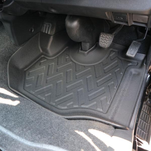 ハイエース 0系 1型 2型 3型 4型 5型 6型 S Gl Dx 標準 ボディ フロント リア フロアマット ラバーマット 滑り防止 カーマット 46 47 オートパーツルーカス ヤフー店 通販 Yahoo ショッピング