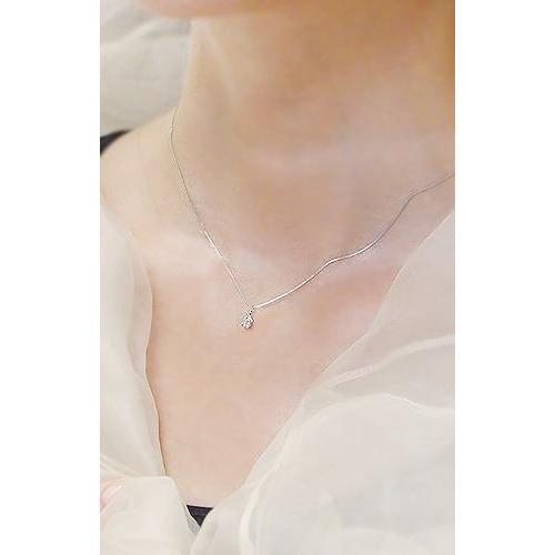 ペンダントネックレス K18ホワイトゴールド 0.10ct プチペアシェイプ 