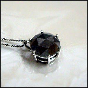 ペンダントネックレス 最短発送可 大特価 pt900 2.5〜3.0ct ブラック 