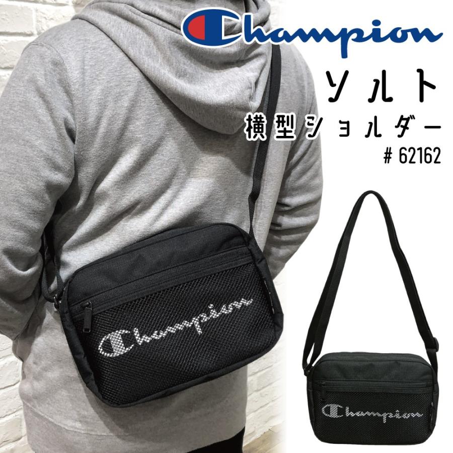 上品 チャンピオン メンズ ショルダーバッグ バッグ Men's Manuscript Crossbody Bag Black