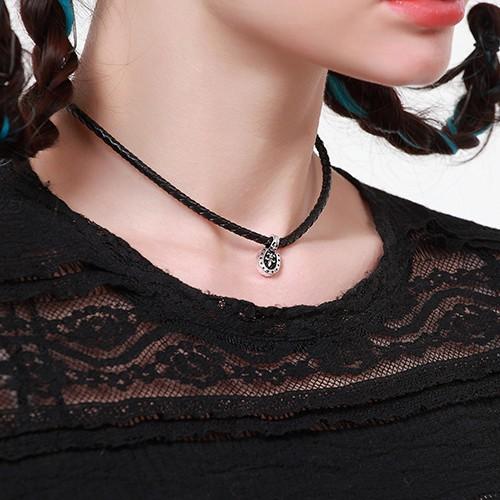 Saita Ray Scawaii ファッション誌 多数掲載 チョーカー メンズ ネックレス 白 黒 本革 編み込み イタリア製 レザーネックレス ペア 馬蹄 レスペランス 通販 Yahoo ショッピング