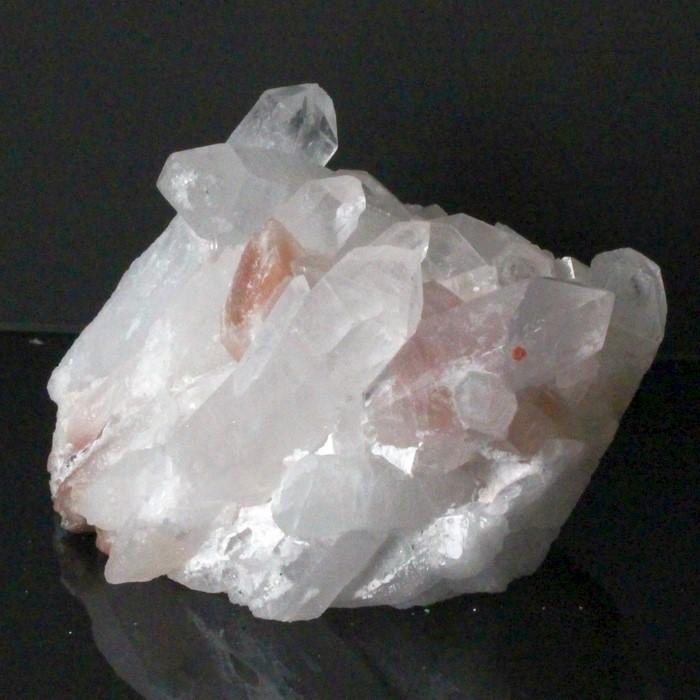 水晶 クラスター ラフ 原石 クラスタ 鉱物 石 クラスター クォーツ ロッククリスタル 魔除け 置物 浄化用 天然石の画像