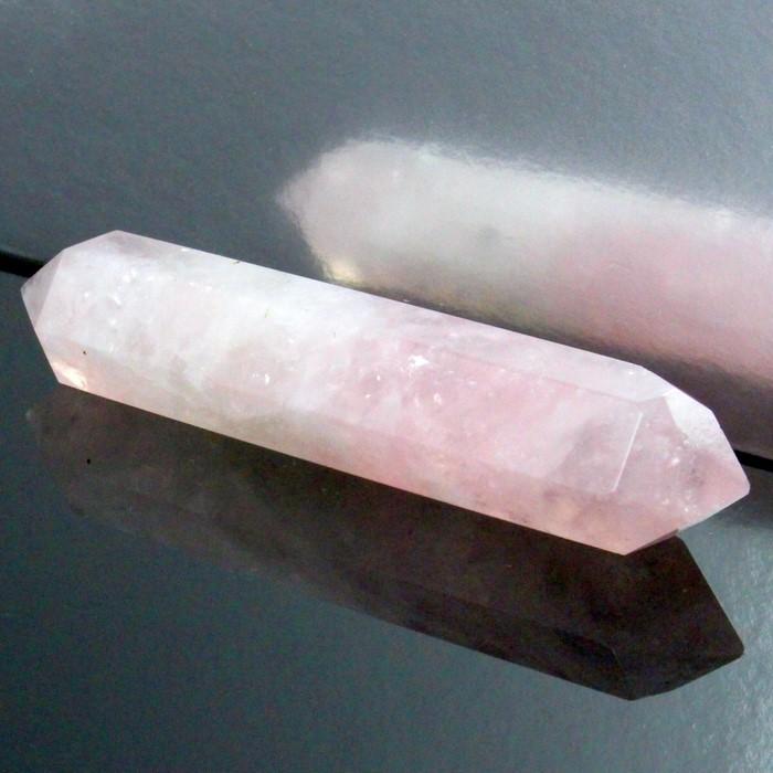ピンククォーツ　ポイント　天然石　置物 ローズクォーツ ポイント Point 浄化 柱 石 置物 原石 Rose Quartz 紅