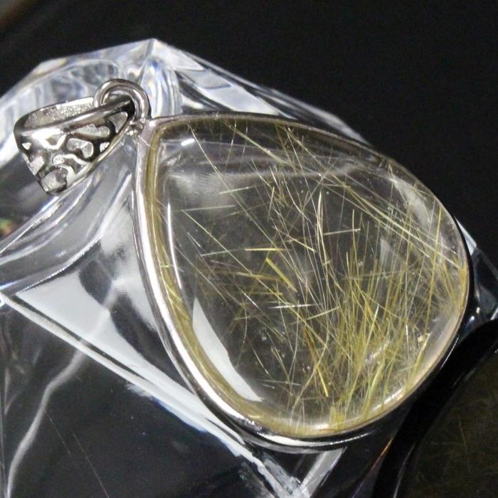 ルチルクォーツ ペンダント 【レア 1点物】 ネックレス  お金持ち 金運 幸運 商売繁盛 パワーストーンの画像