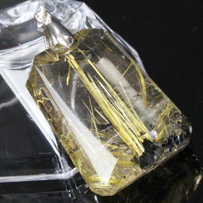 ルチルクォーツ ペンダント 【一級品の輝き 厳選一点物】 大粒 