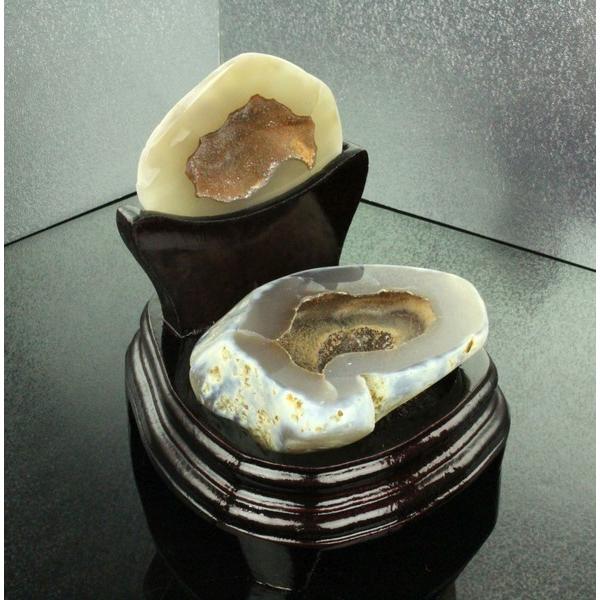 トレジャーメノウ ジオード 原石 agate サンダーエッグ Gemstone 天然石の画像