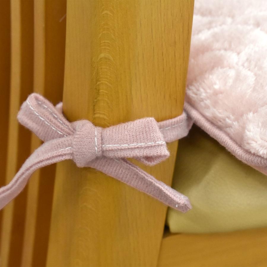 クッション 4枚セット バテイ型 43&times;41cm （エマ） シートクッション ピンク ブラウン 花柄 フランネル キルト ふんわり ローズ 馬蹄 椅子用クッション ひも付き