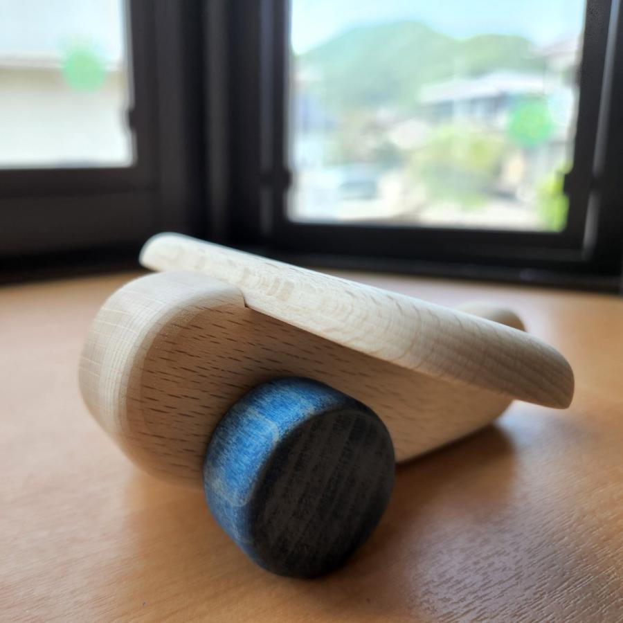 CHESHIRE'S FACTORY ヒコウキ 天然木 日本製 木のおもちゃ 飛行機