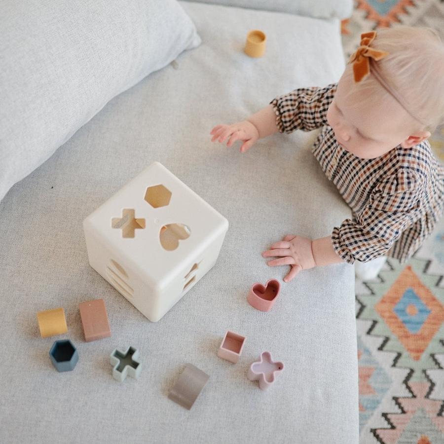 mushie 型はめパズル シェイプソーティングボックス 知育おもちゃ