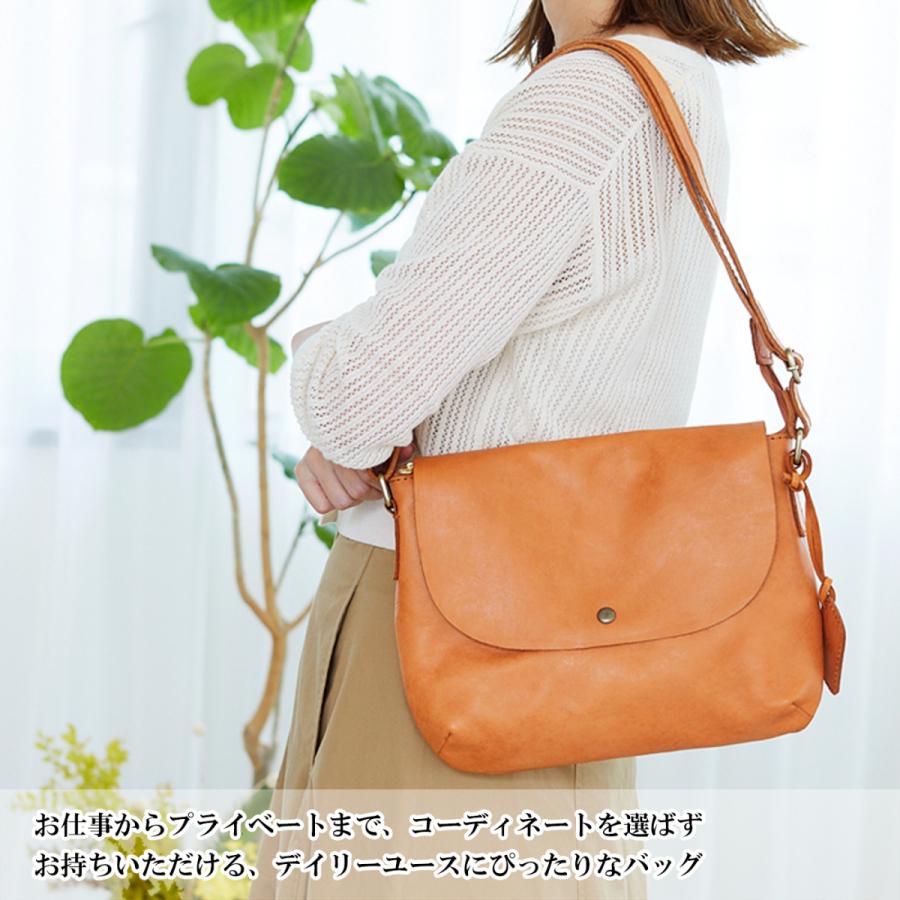 fes ブラウンレザーショルダーバッグ