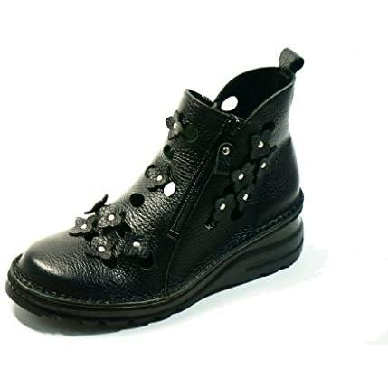 絶対的存在へ 手放せない極上 ユリコマツモト ブーツ レディース 日本製 厚底 サマーブーツ お花 パンチ 両ファスナー 本革 ブラック 23 0 Cm 4e 公式限定新作 送料無料 Staging Skylanceronline Com