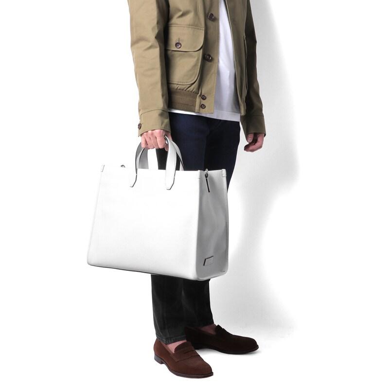Fortu milano / フォルツミラノ グレインカーフレザー2WAYトートバッグ(ETTORE BAG 2 strap) （ホワイト）の画像